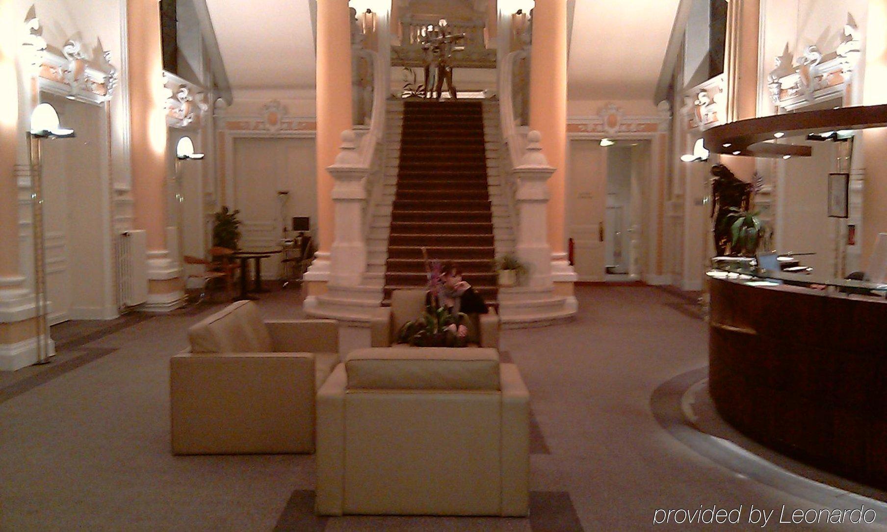 Grand Hotel Du Tonneau D'Or بلفور المظهر الداخلي الصورة